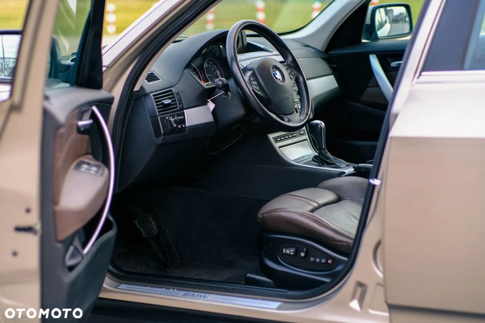 BMW X3 xDrive25i Edition Exclusive - 22