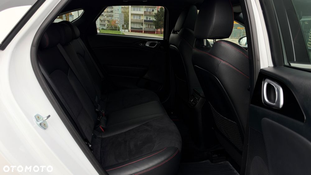 Kia ProCeed 1.6 T-GDI DCT7 OPF GT - 35