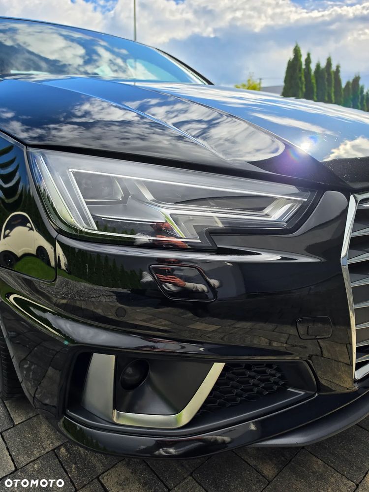 Audi A4 Limousine - 16