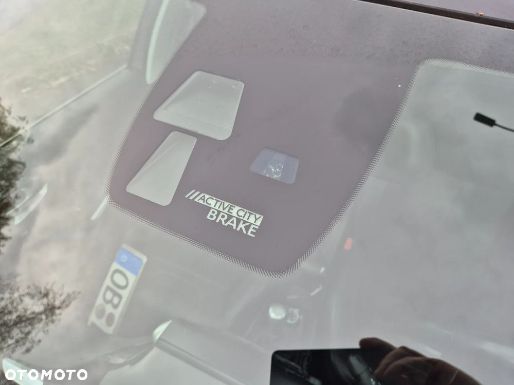 Peugeot 2008 1.6 BlueHDi Allure S&S - 19