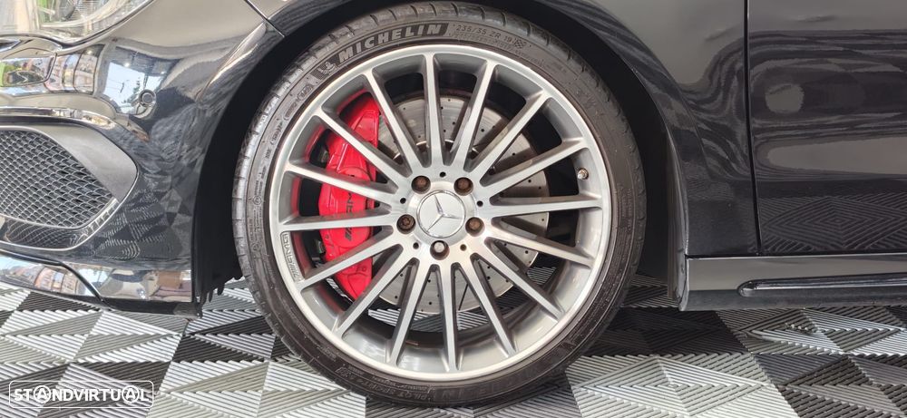 Mercedes-Benz CLA 45 AMG 4Matic 7G-DCT - 13