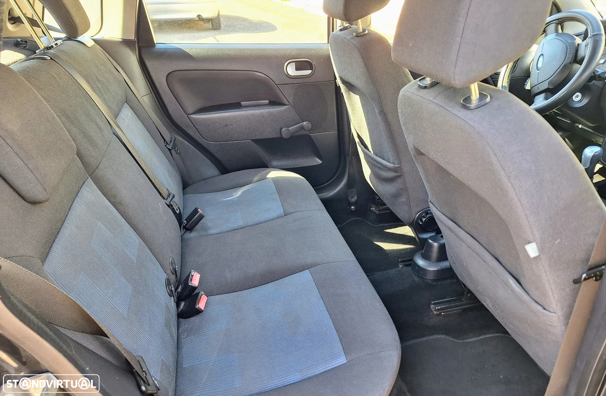 Ford Fiesta - 4