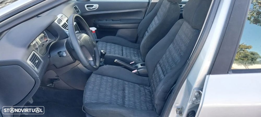 Peugeot 307 1.4 HDi Navtech - 5