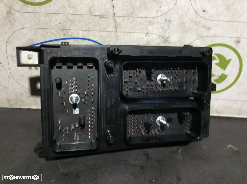 Caixa de fusíveis Opel Astra h - 2