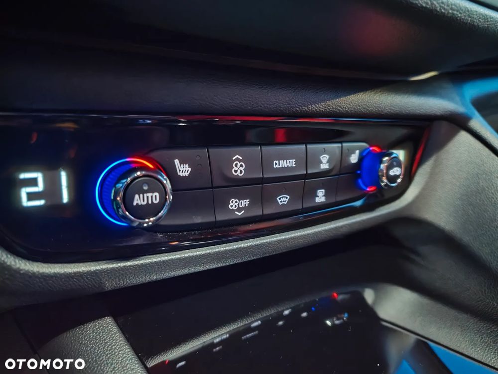 Opel Insignia 2.0 CDTI Innovation S&S - 11