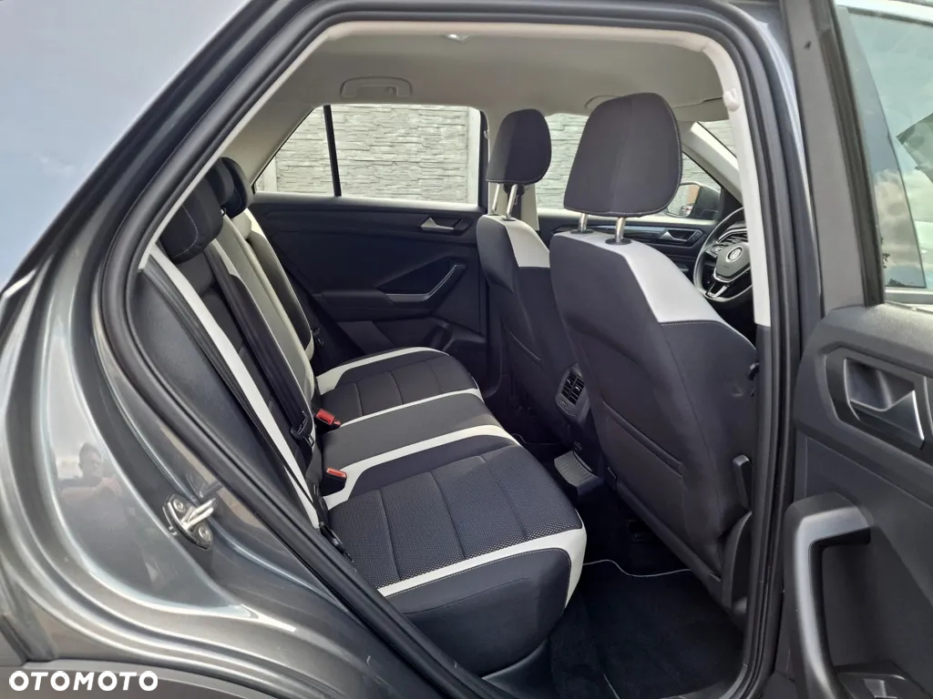 Volkswagen T-Roc 2.0 TDI SCR DSG Sport - 25