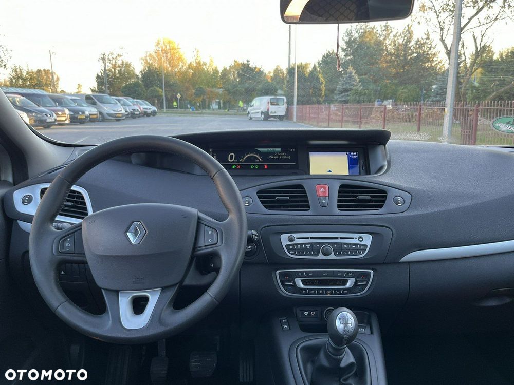 Renault Scenic - 15