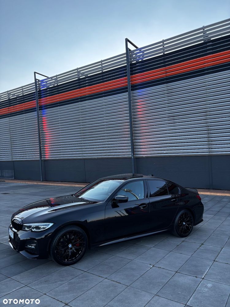 BMW Seria 3 330i xDrive M Sport sport - 3