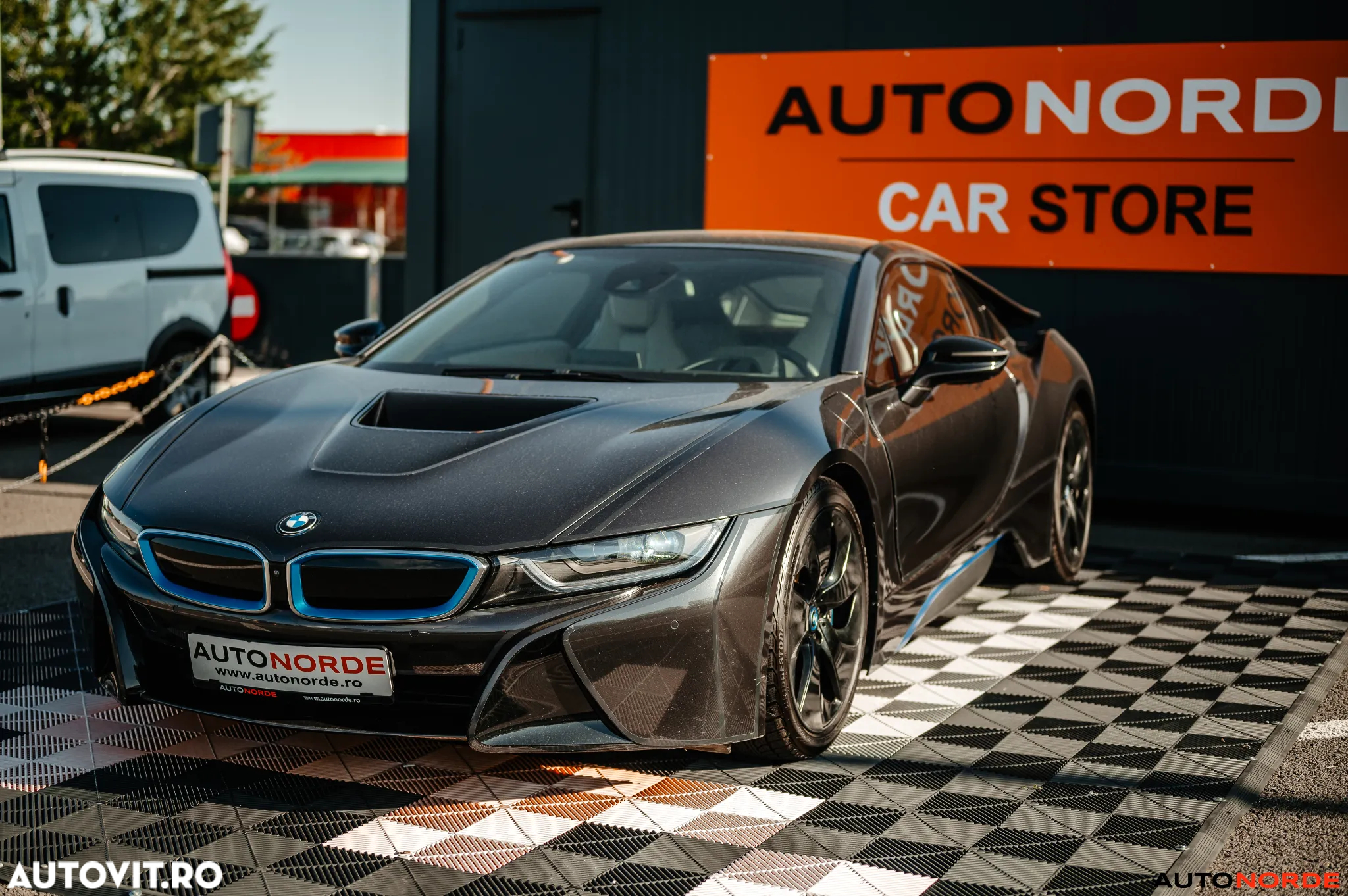 BMW i8 - 8