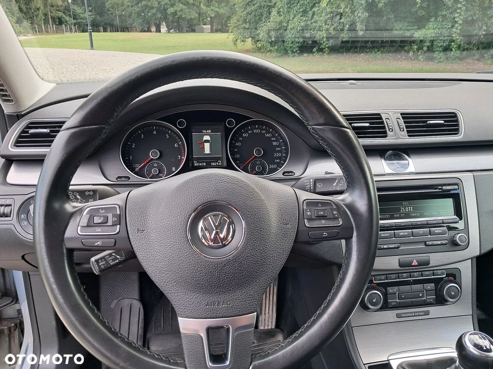 Volkswagen Passat 1.8 TSI Comfortline - 6