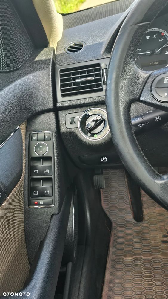 Mercedes-Benz Klasa C 200 CDI Classic - 18