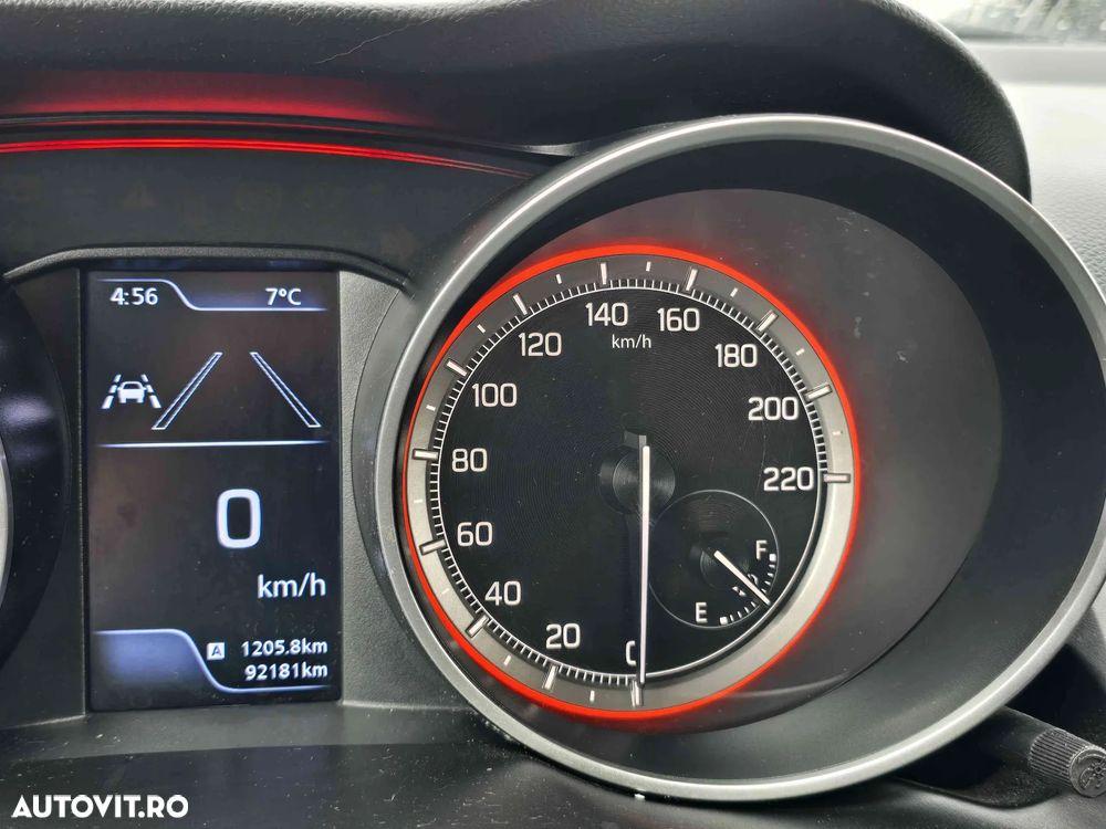 Suzuki Swift - 8