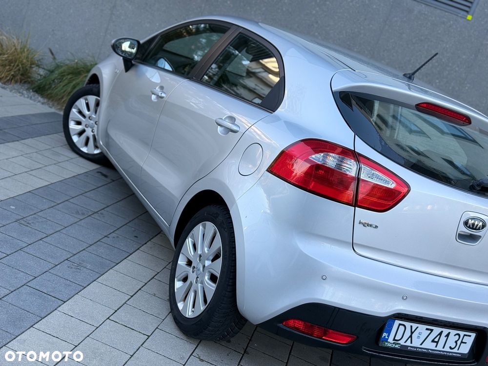 Kia Rio - 22