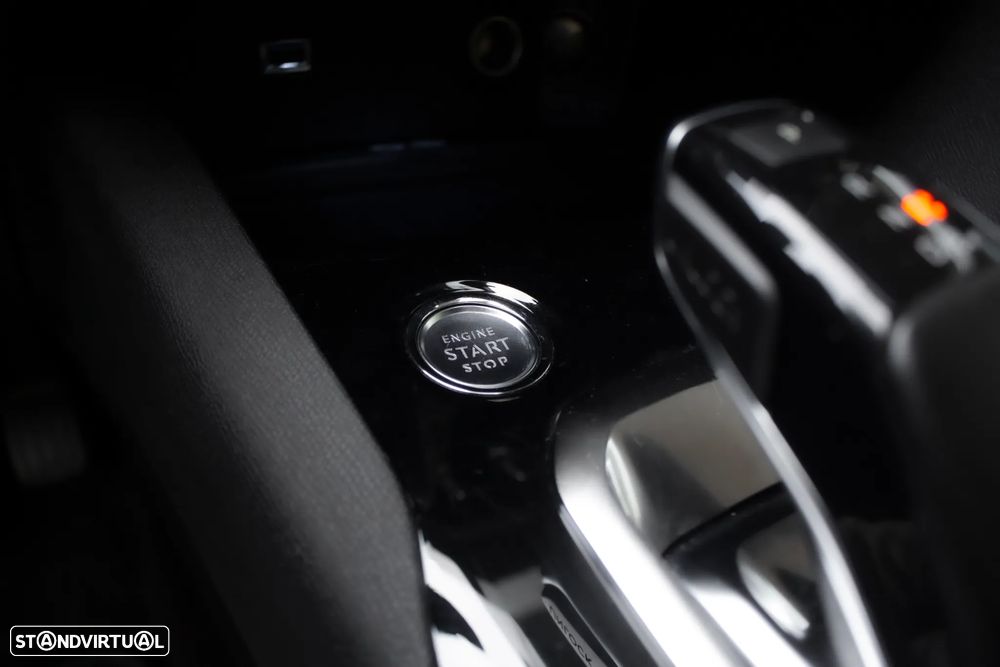 Peugeot 3008 1.6 Hybrid Allure e-EAT8 - 22