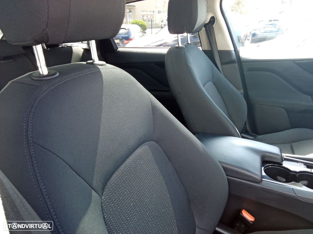 Jaguar F-Pace 2.0 i4D Prestige - 27