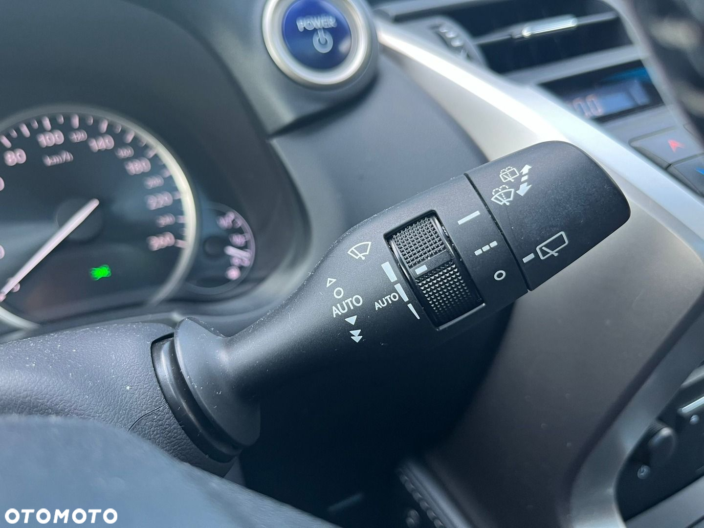 Lexus NX - 30