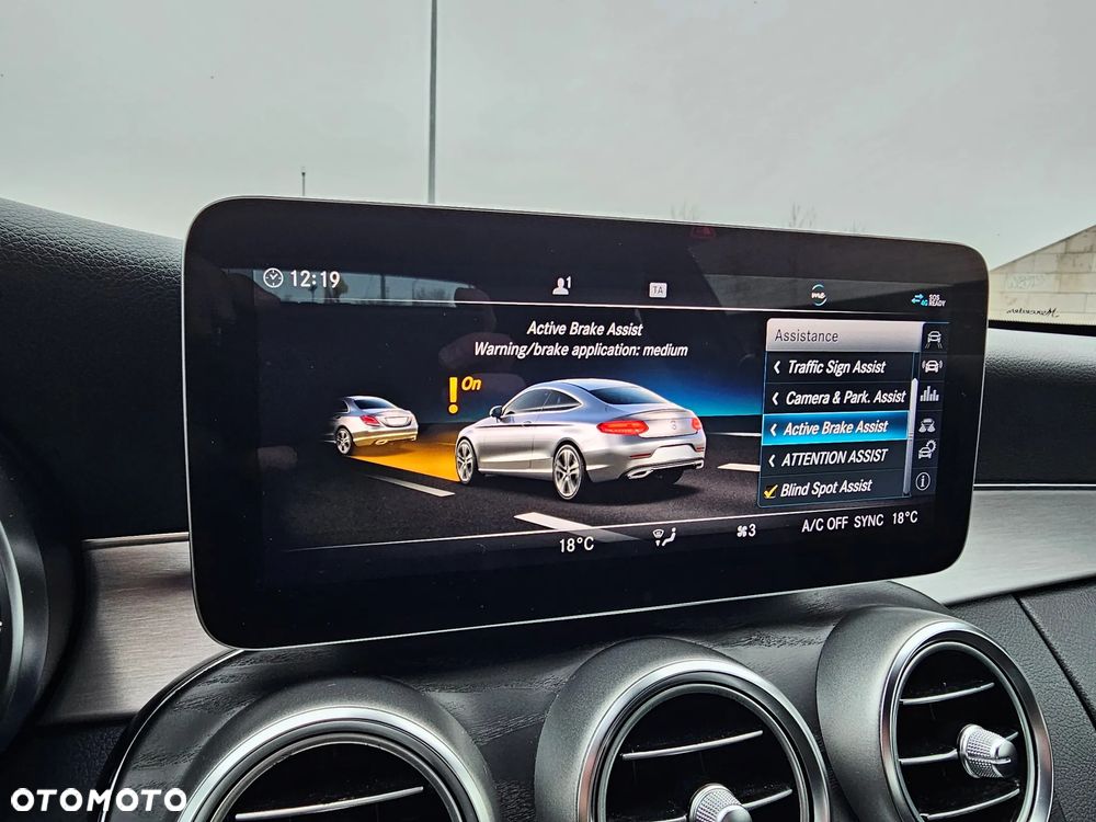 Mercedes-Benz Klasa C 220 d 9G-TRONIC - 23