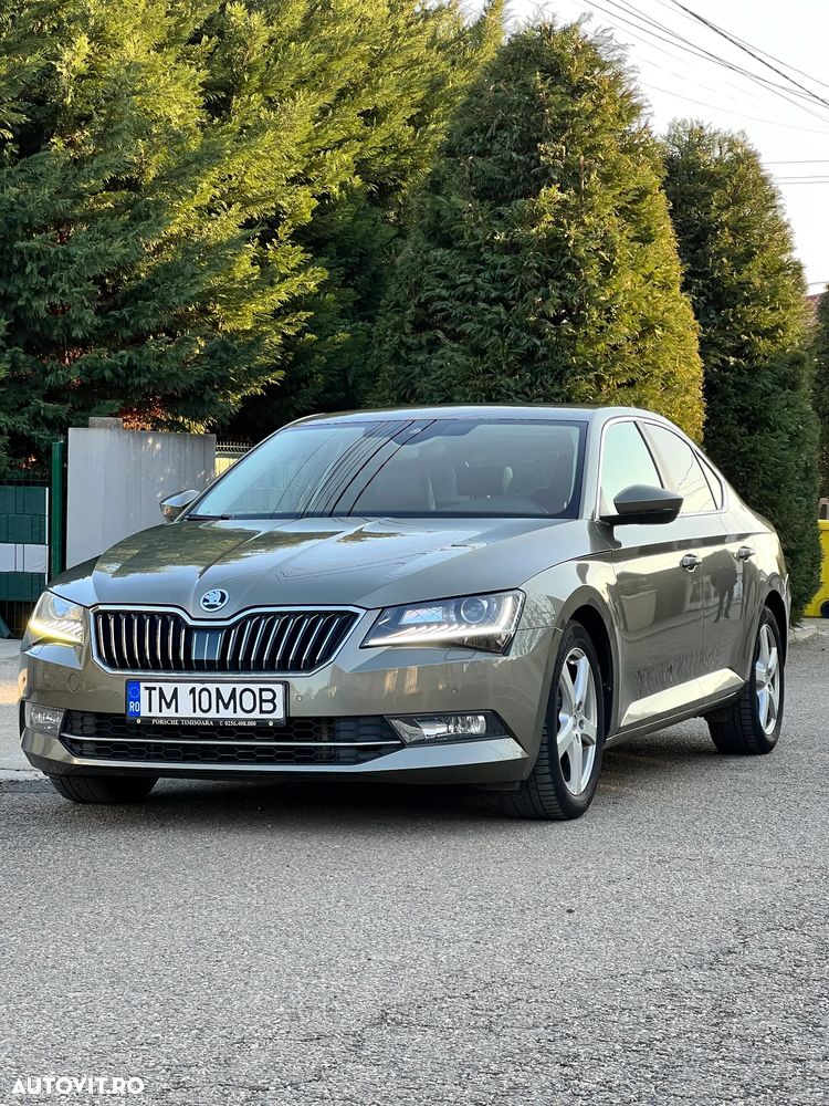 Skoda Superb 2.0 TDI DSG 4X4 Laurin & Klement - 2