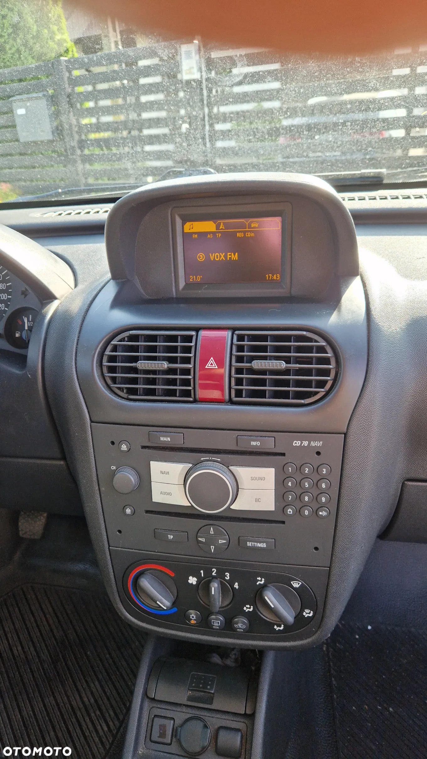 Opel Combo Tour 1.6 CNG Cosmo - 26