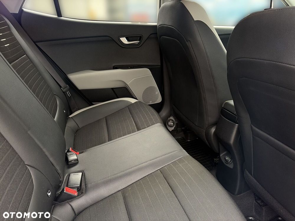 Kia Stonic 1.0 T-GDI L Business Line - 11