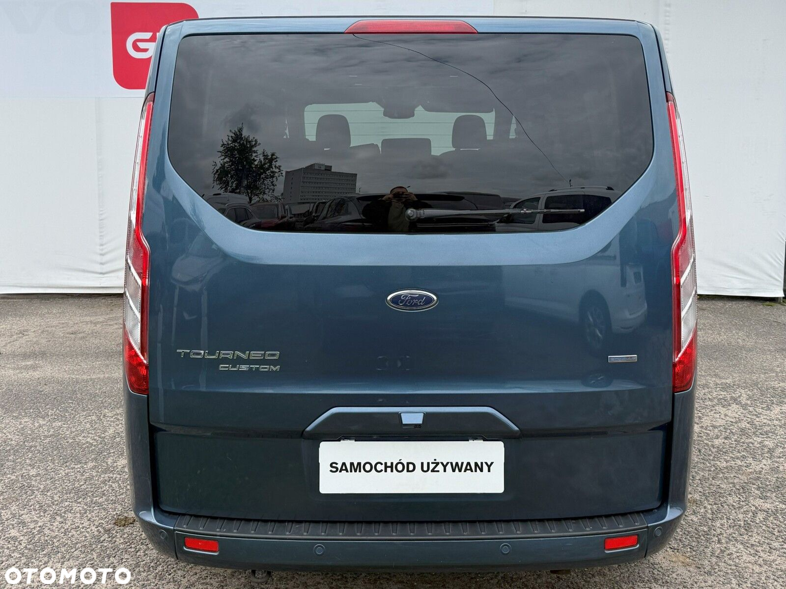 Ford Tourneo Custom - 10