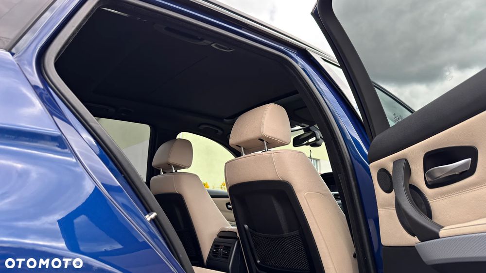 BMW Seria 3 330d xDrive DPF Edition Sport - 34