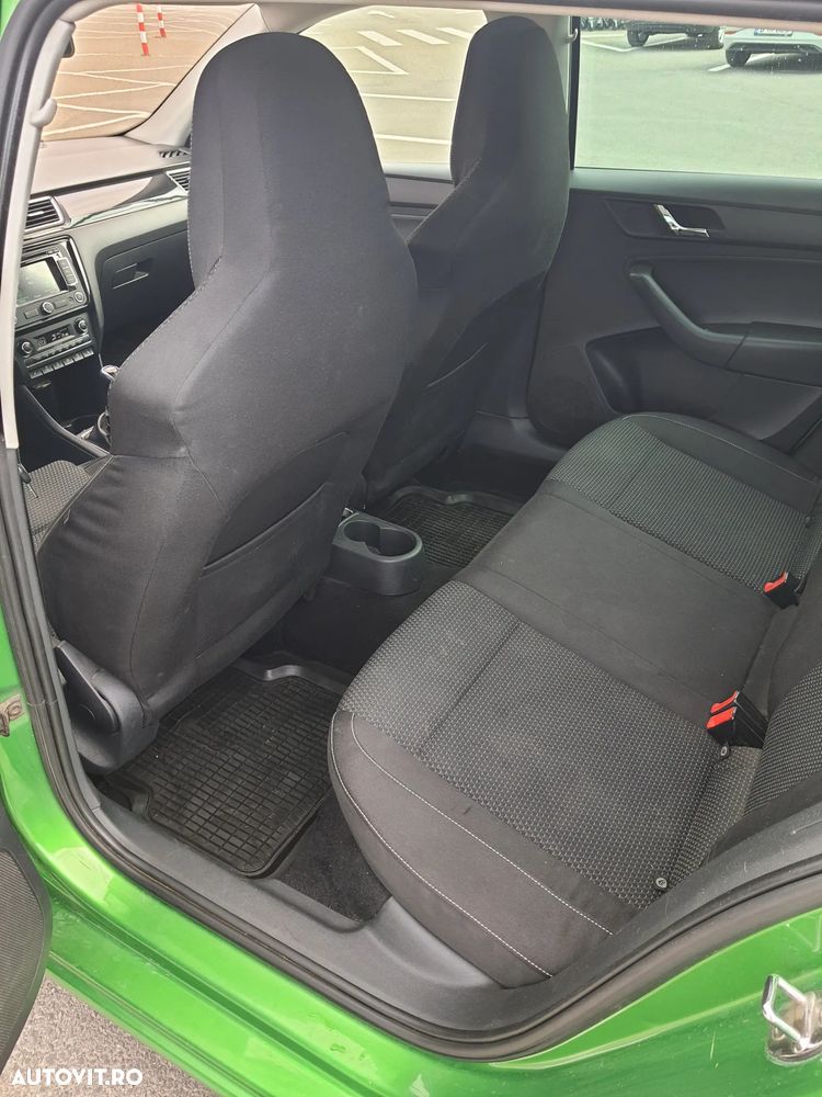Skoda RAPID 1.2 TSI Style+ - 8