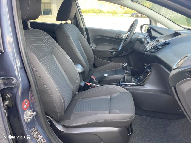 Ford Fiesta 1.5 TDCi Titanium - 25