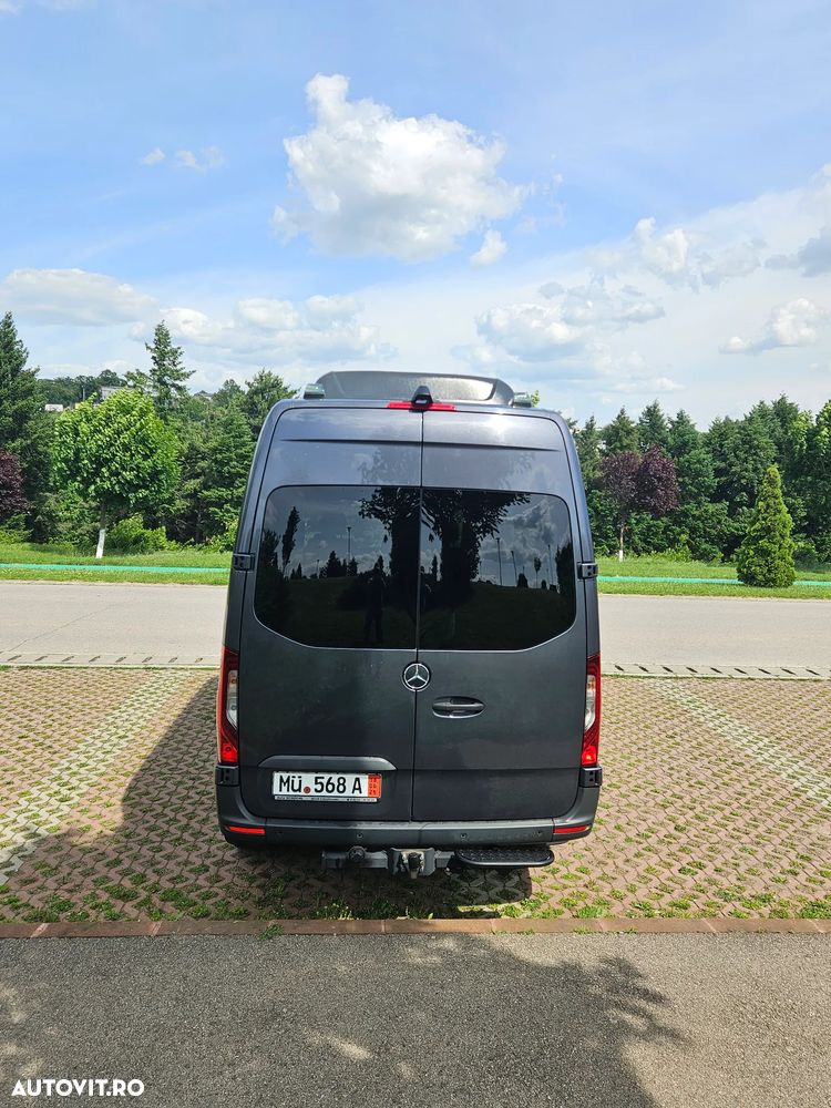 Mercedes-Benz Sprinter - 12