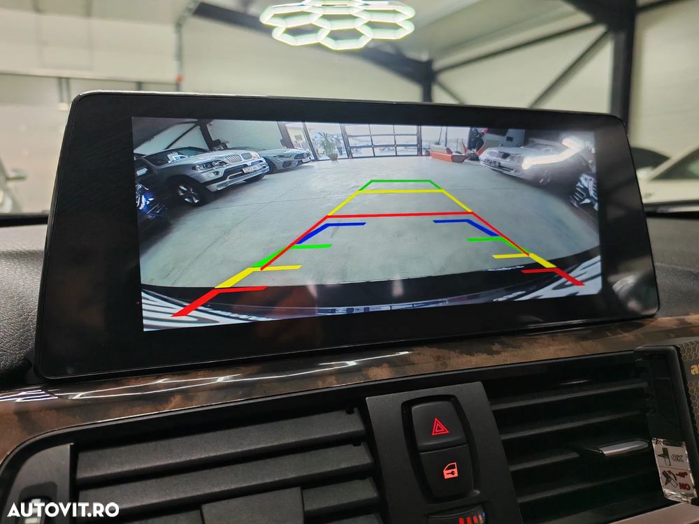 BMW Seria 3 320d Sport-Aut. Blue Performance Luxury Line - 29