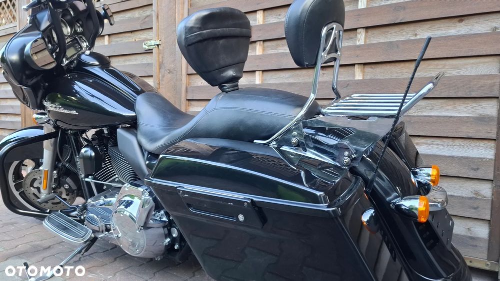 Harley-Davidson Touring Street Glide - 16