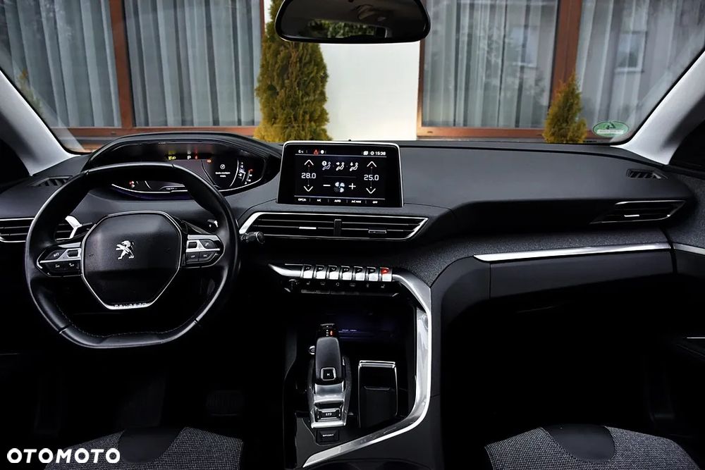 Peugeot 5008 BlueHDI 130 EAT8 Allure Business-Paket - 21