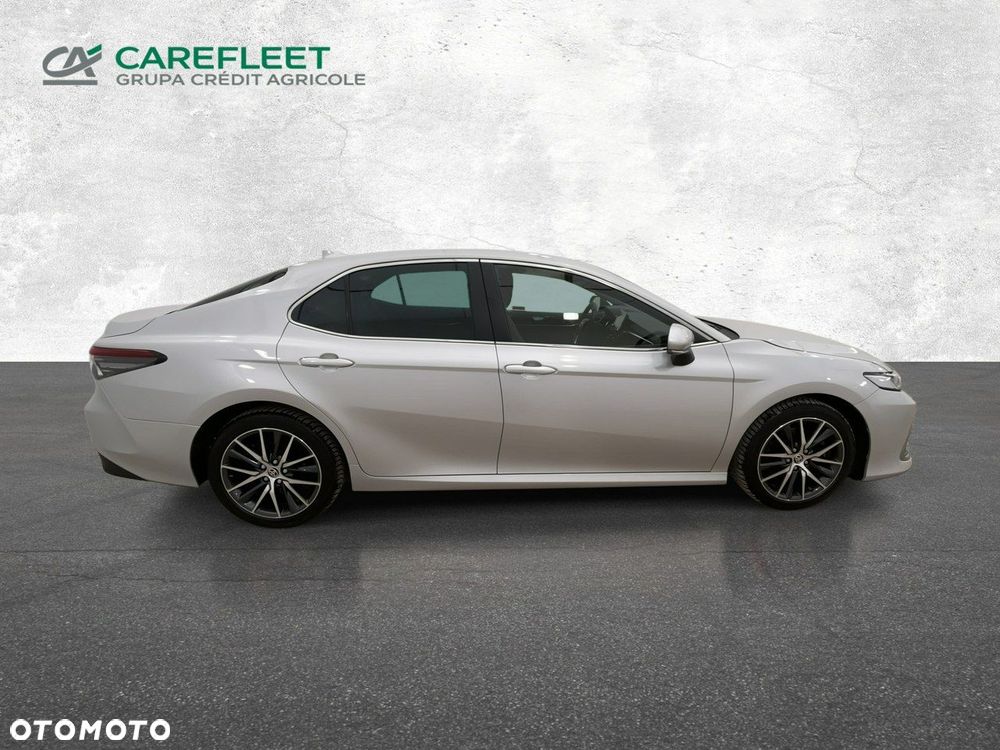 Toyota Camry - 3