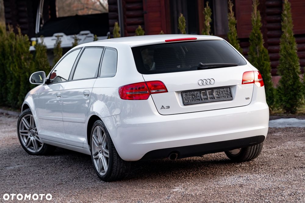 Audi A3 Sportback 1.6 Ambition - 9