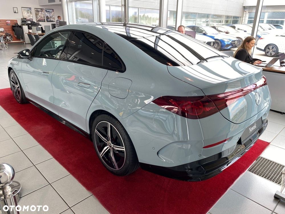 Mercedes-Benz CLA - 2