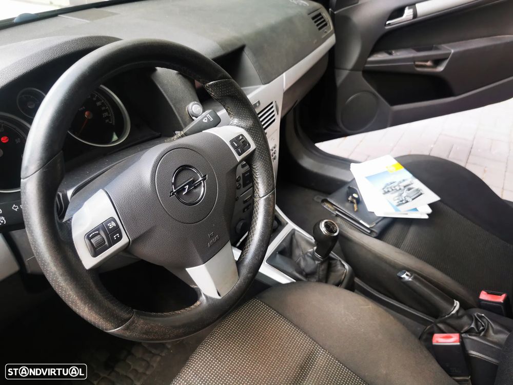 Opel Astra GTC 1.3 CDTI - 13