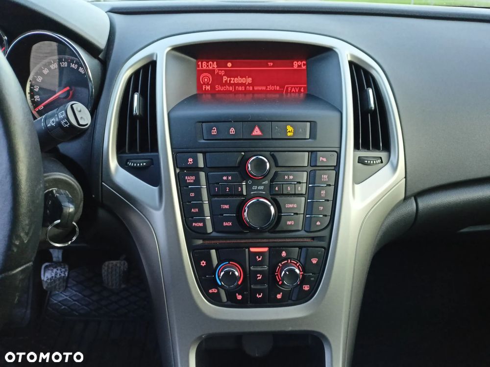 Opel Astra 1.4 Turbo 150 Jahre - 22