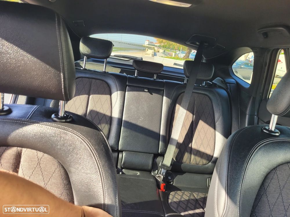 BMW X1 16 d sDrive Line xLine - 11