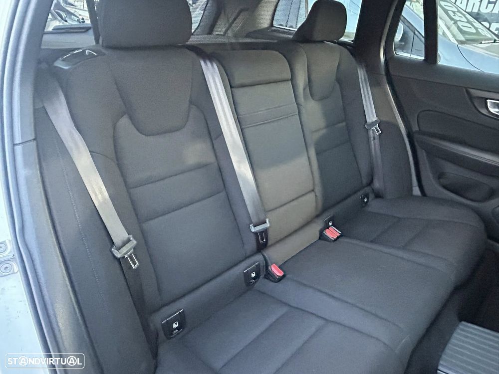 Volvo V60 2.0 T6 AWD TE Inscription Expression - 47