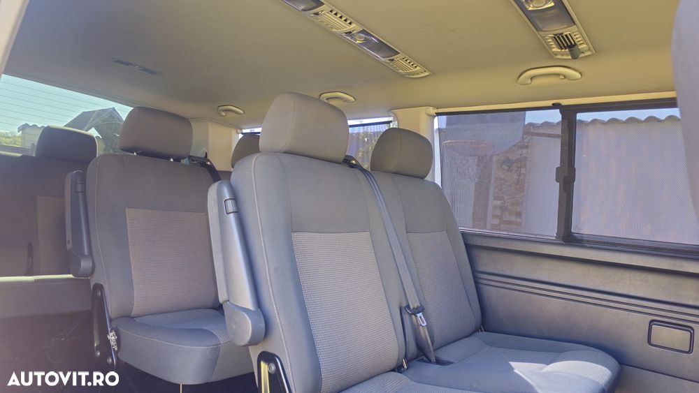 Volkswagen Caravelle - 6