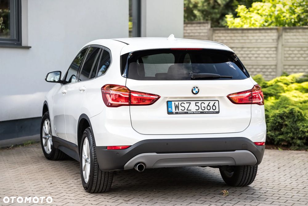 BMW X1 sDrive18d - 10