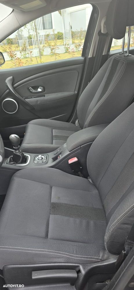 Renault Megane TCe 130 Expression - 11