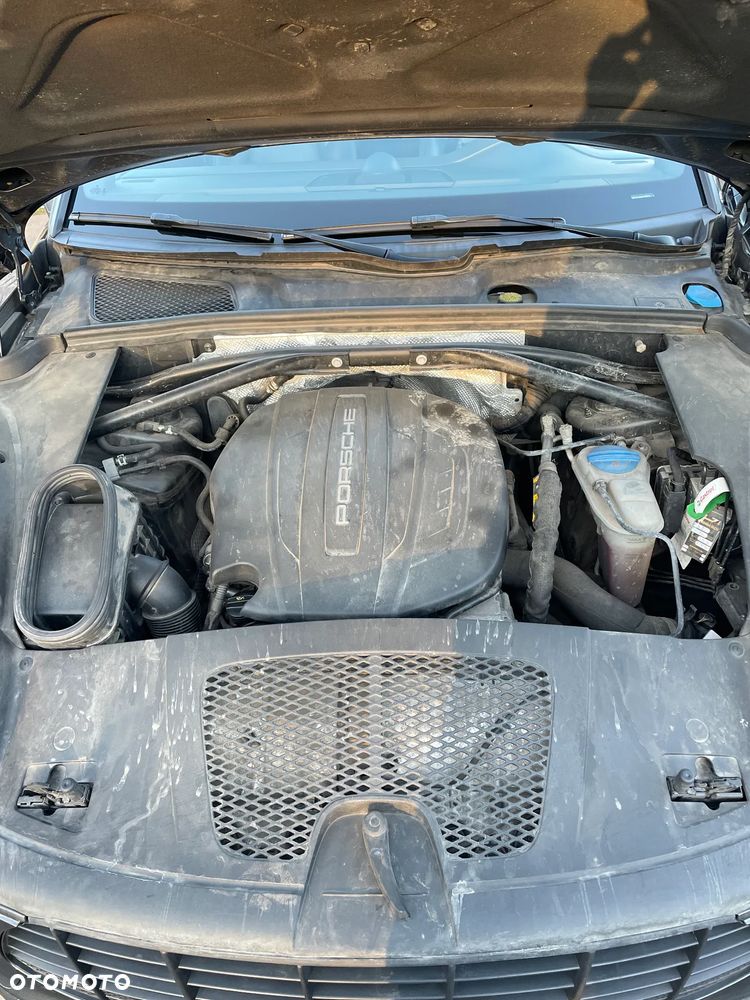 Porsche Macan - 30