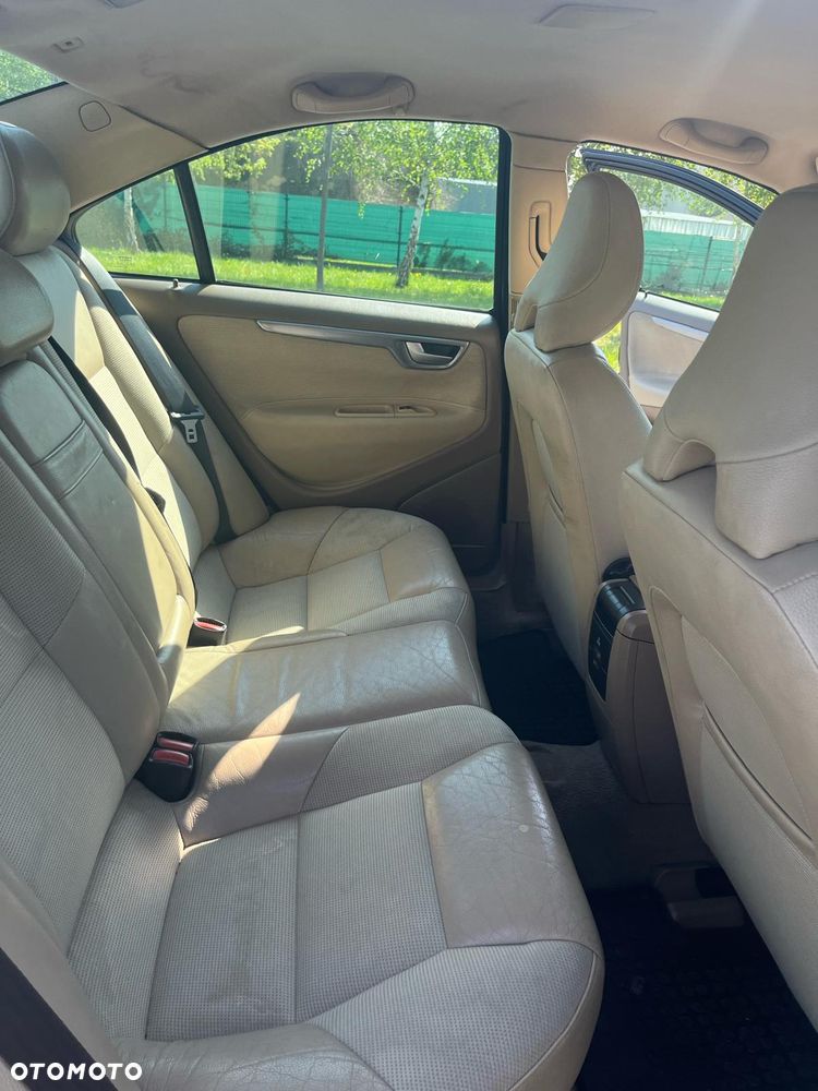 Volvo S60 D5 Summum - 16