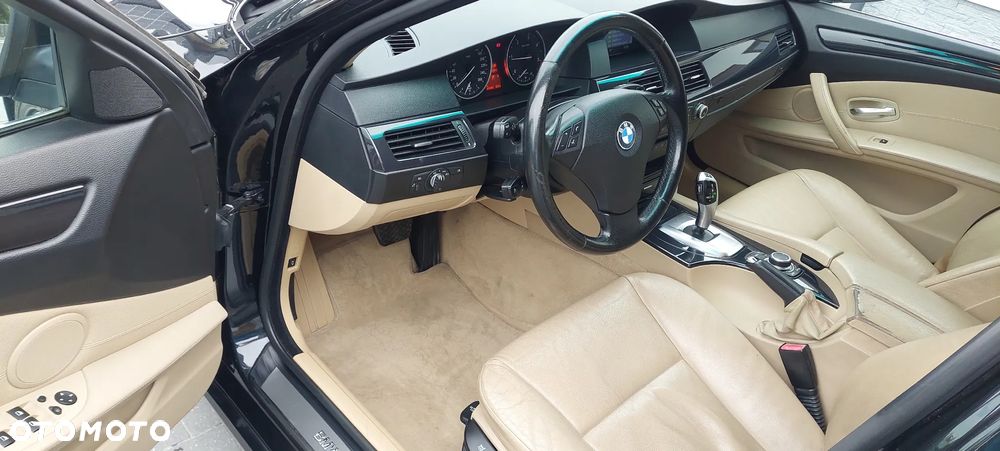 BMW Seria 5 520d - 6