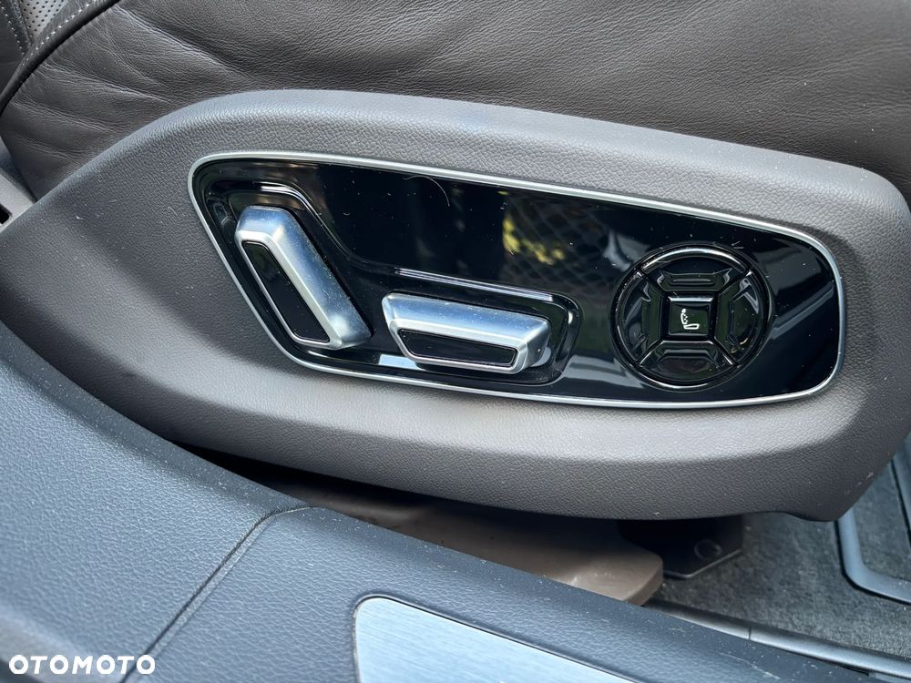 Audi A8 L 55 TFSI quattro tiptronic - 3