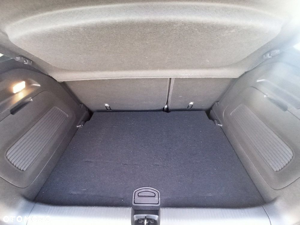 Opel Crossland X - 19