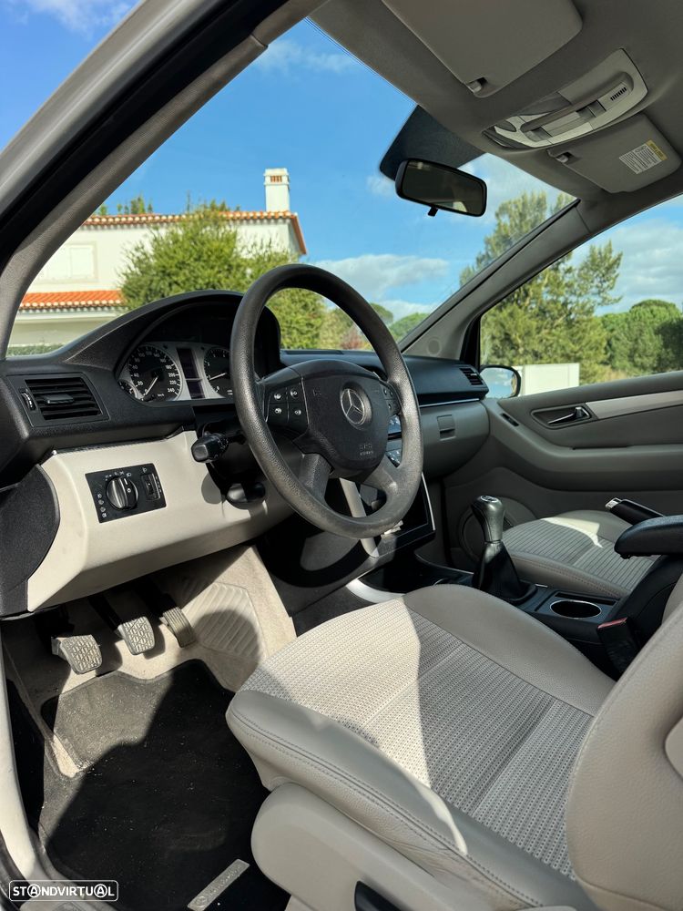 Mercedes-Benz B 150 BlueEFFICIENCY - 7