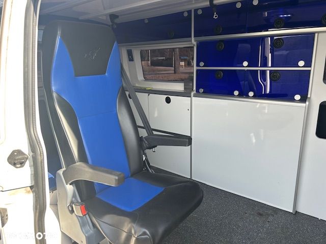 Volkswagen Transporter - 34
