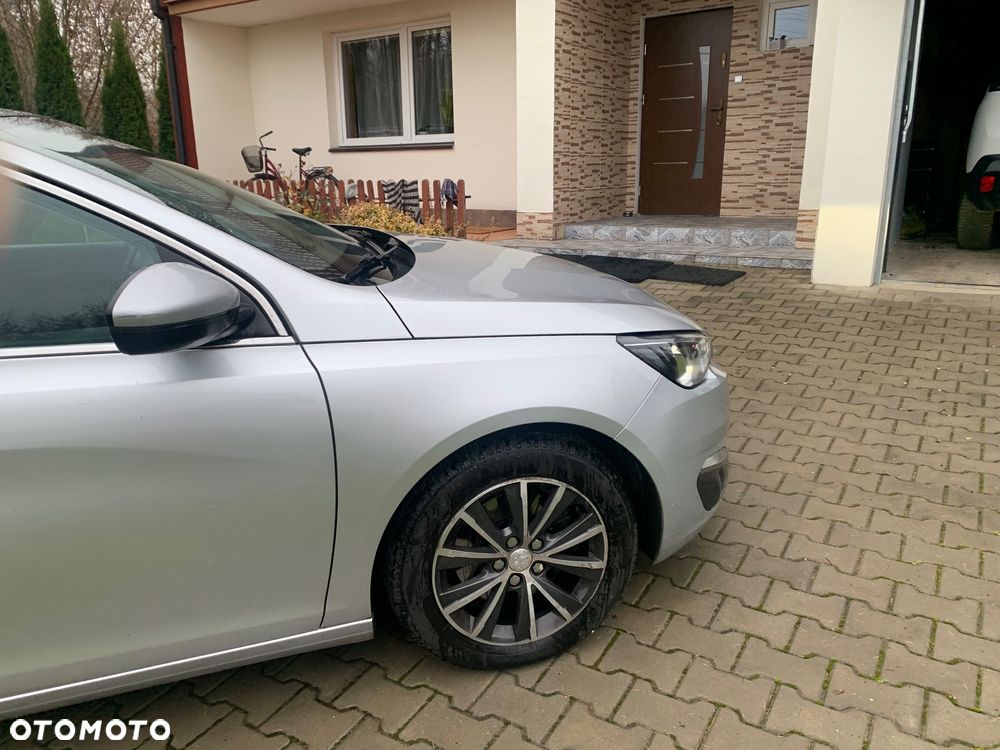 Peugeot 308 BlueHDi 150 Automatik Stop & Start Allure - 6